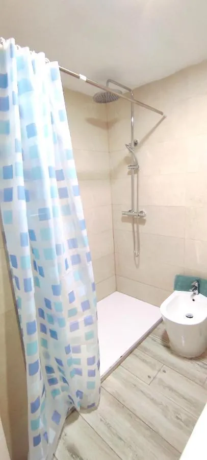 Train Station & Port Malaga In Appartement Spanje